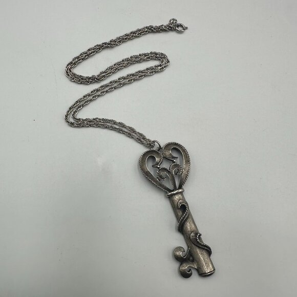 3/$30 Vintage Key Pendant Necklace Silver Ornate Scroll Design Long Chain 30" - Picture 7 of 14